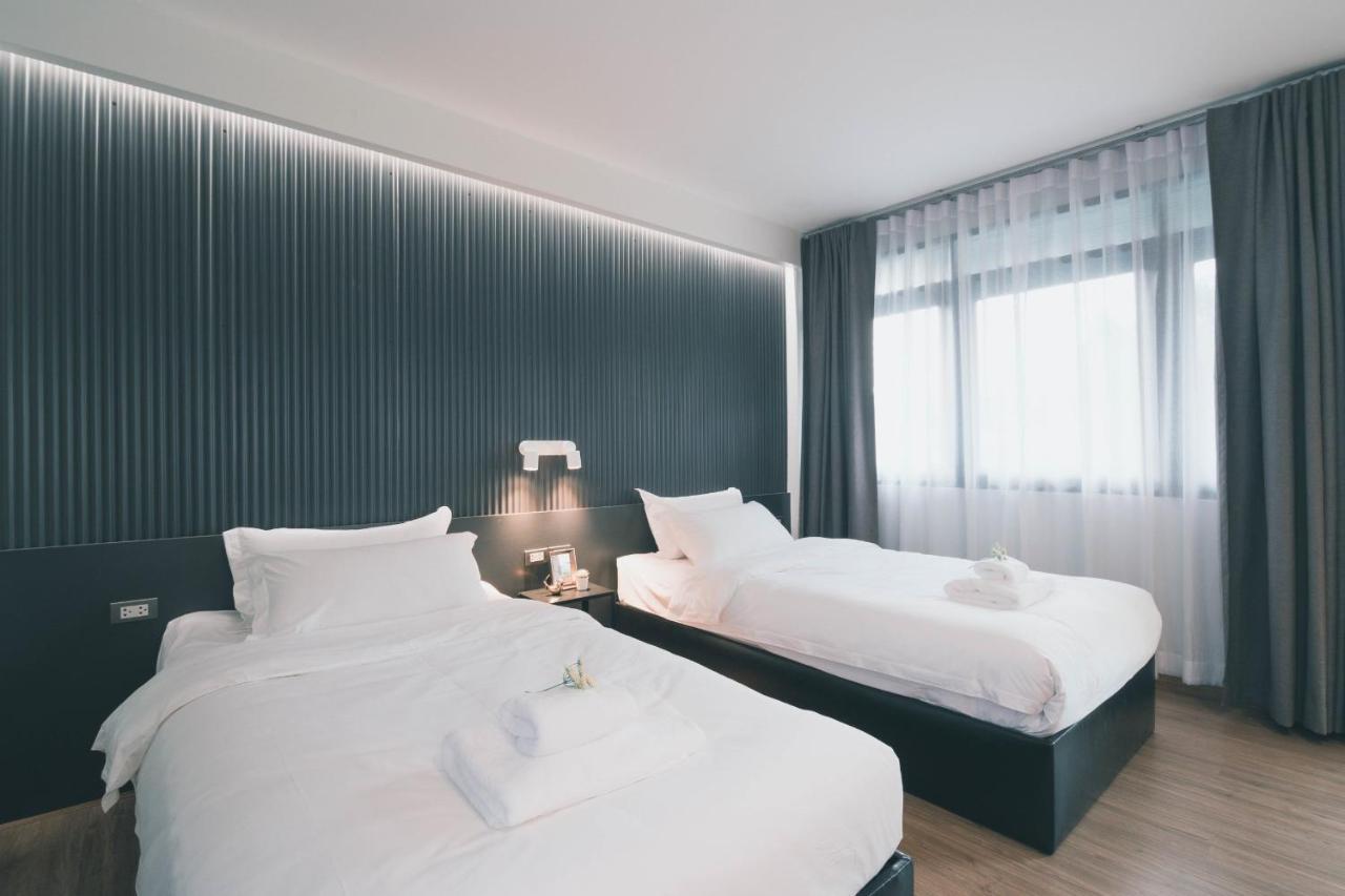 41Cafetel Hostel Bangkok Bagian luar foto