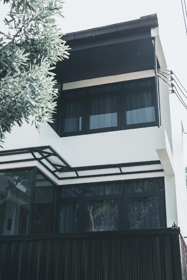 41Cafetel Hostel Bangkok Bagian luar foto